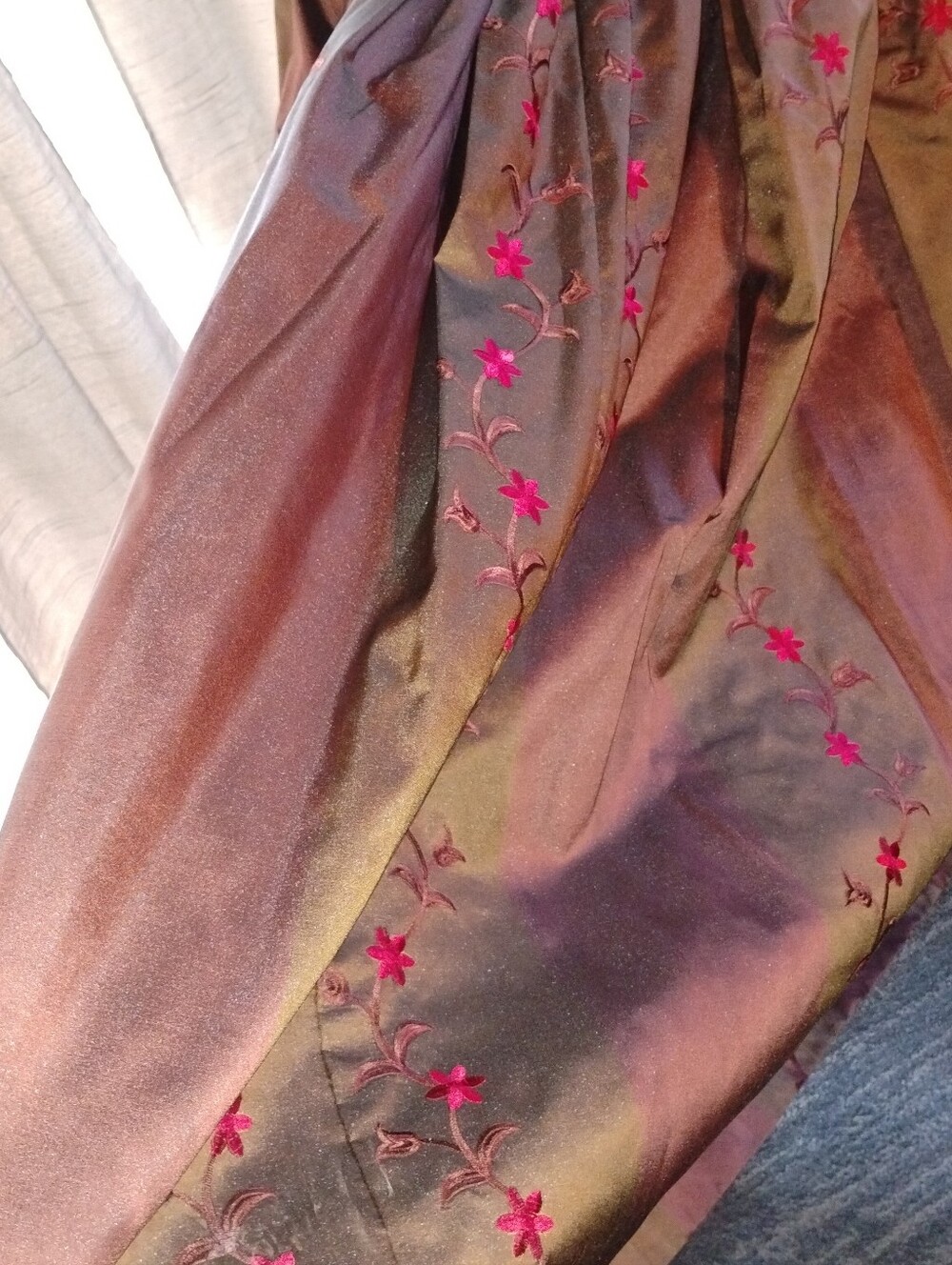 Brown Two Tone Taffeta Victorian Walking Dress Red Floral Embroidery Reenactor - Picture 8 of 15